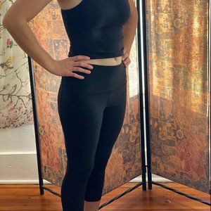 Black 3/4 Yoga Pants